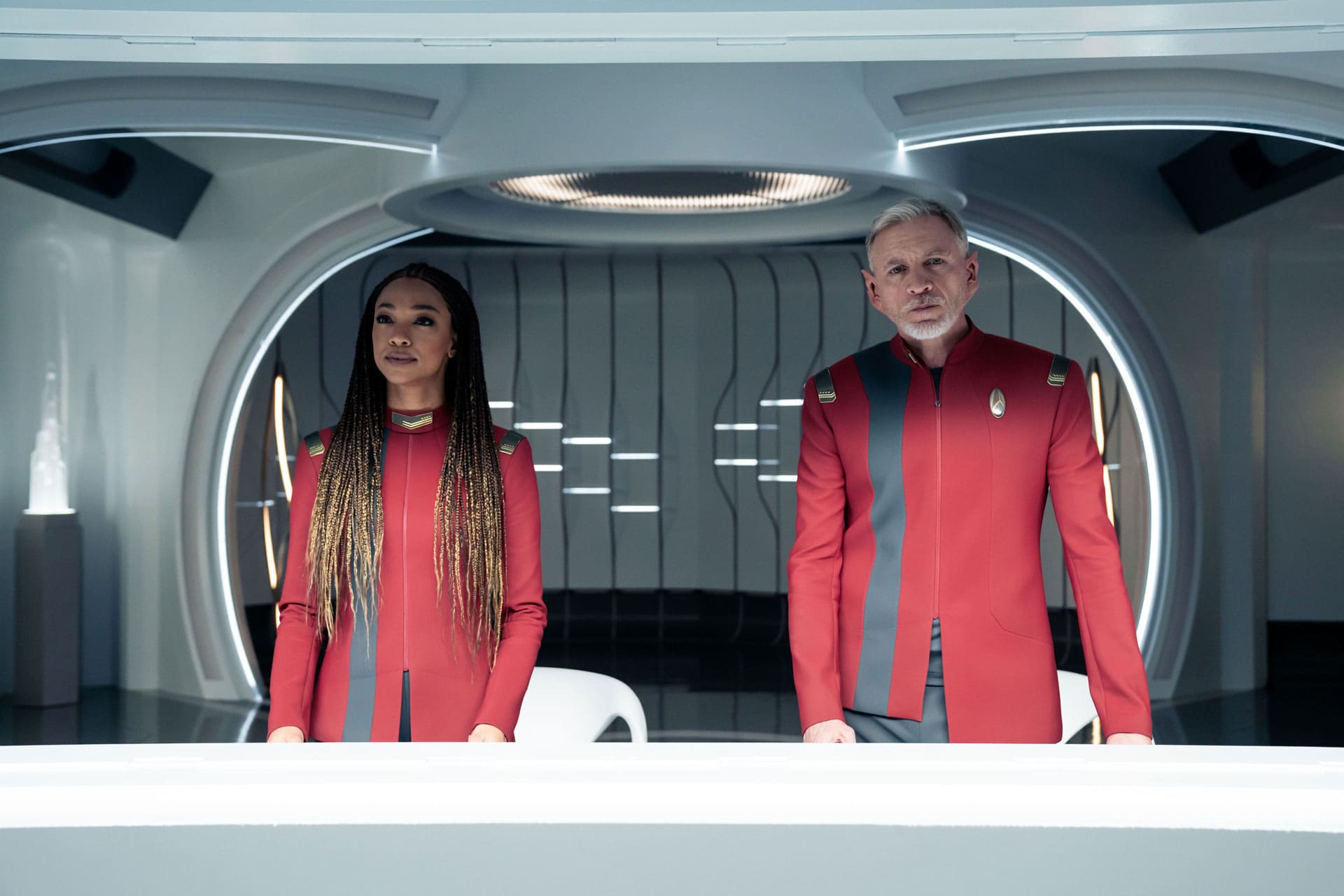 (L-R): Burnham (Sonequa Martin-Green) and Rayner (Callum Keith Rennie) in Star Trek: Discovery Episode 2, Season 5 - Marni Grossman/Paramount+ © 2023
