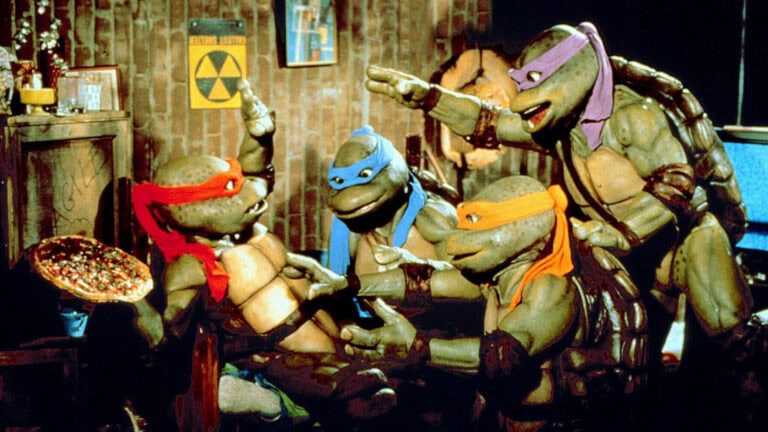 (L-R): Raphael (Kenn Scott), Leonardo (Mark Caso), Michelangelo (Michelan Sisti), and Donatello (Leif Tilden) in Teenage Mutant Ninja Turtles II: The Secret of Ooze - © Golden Harvest Company / New Line Cinema